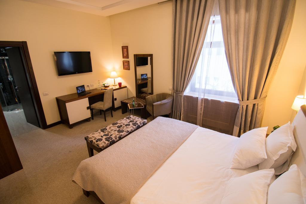 Boutique Hotel Kotoni Tirana Exterior photo