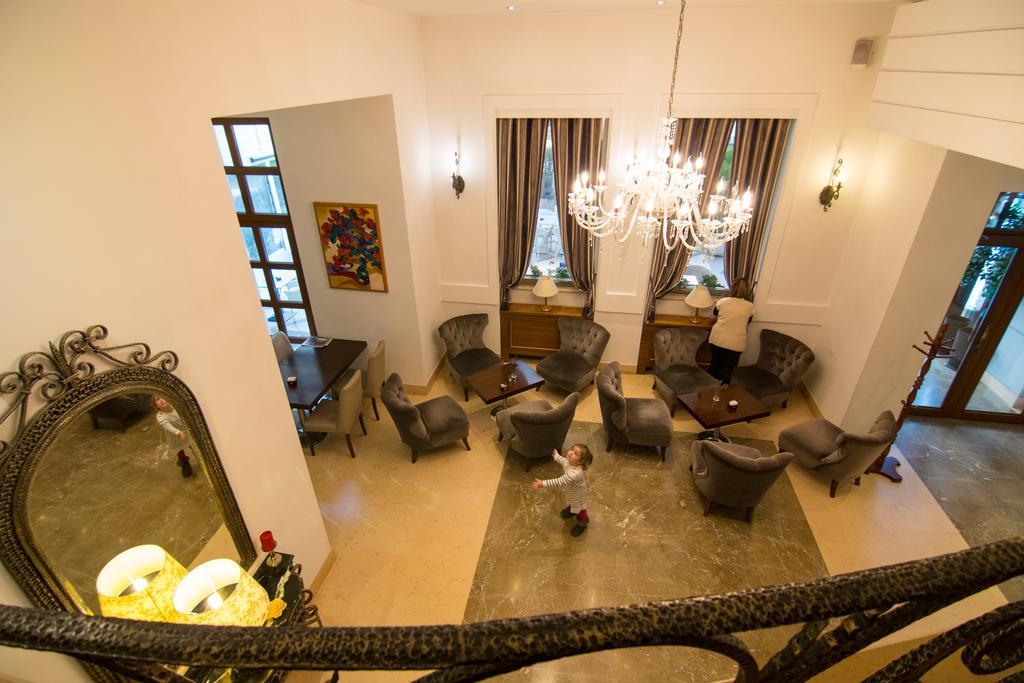 Boutique Hotel Kotoni Tirana Exterior photo
